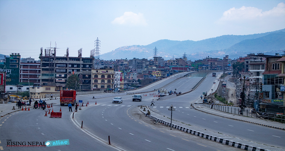 kathmandu-valley-roads-wear-deserted-look-photo-feature