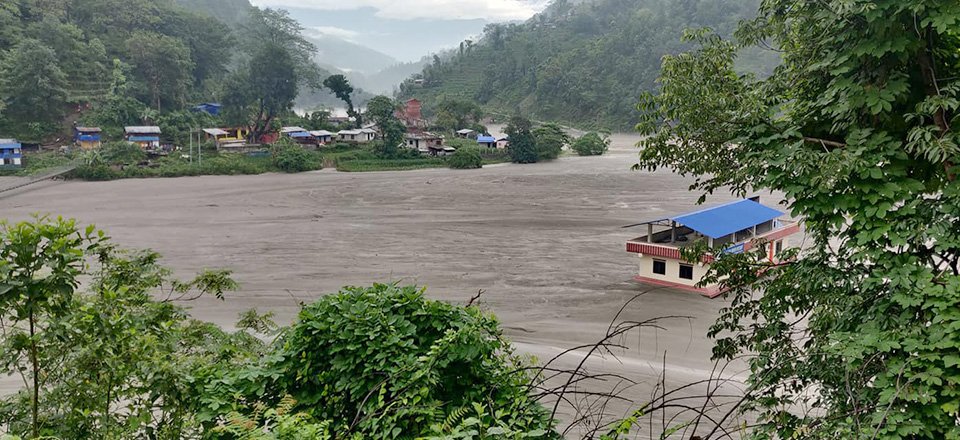 floods-wreak-havoc-in-melamchi-at-least-four-go-missing-houses-inundated