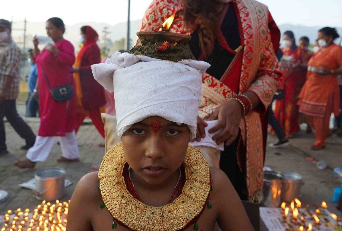devotees-put-lamps-on-body-to-mark-mohani-bijaya-dashami-photo-feature
