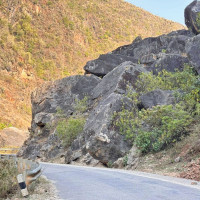 Police open blank fire in Doti, voting resumes