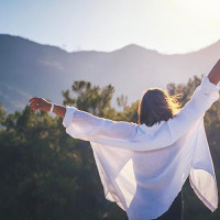 Ian swamps southwest Florida, trapping people in homes