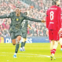 Folk singer Pariyar honoured