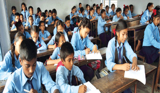 Free health insurance for 600 students