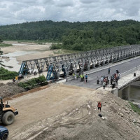 Suspension bridge shortens travel time