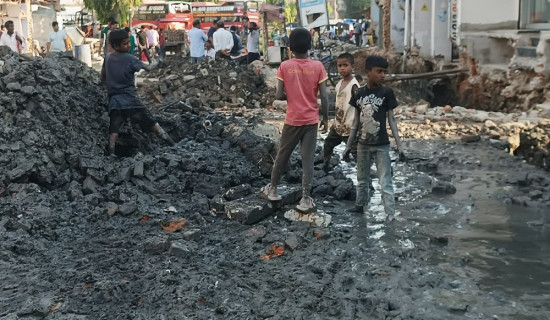 Musahar children scavenge bricks from drains, hoping to build their dream home