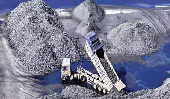 Afghan teen wins children's prize for rights fight