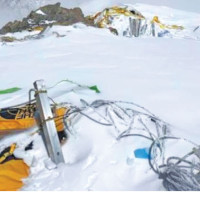 Woman attempting to save tenant from self-immolation dies