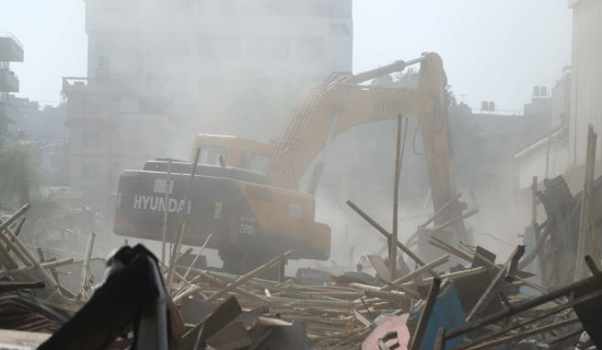 Squatter settlements at Balkhu demolished (photo feature)