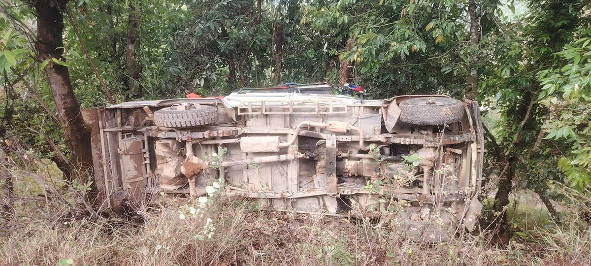 Two injured in Baglung jeep accident