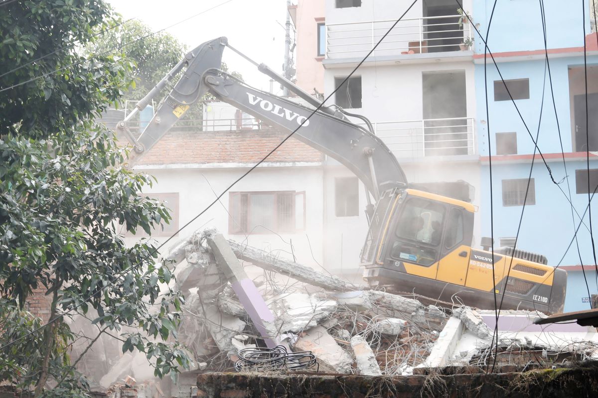Illegal structures at Sattale, Pathibhara and Tenjing Chowk of Kapan are being razed down