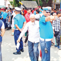 Locals face hardship in lack of bridge over Safa Khola
