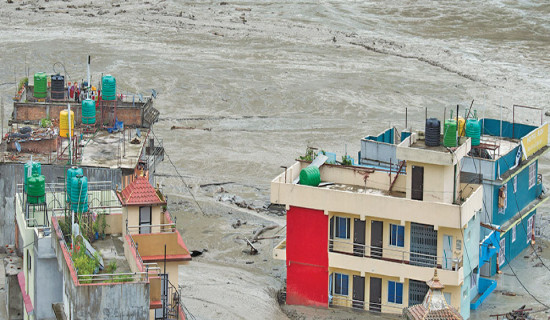 Umbrella, plastic and raincoats banned  in Muktinath springs