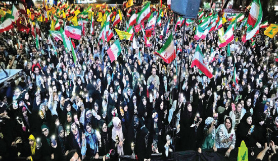 Collective Spirit In Age Of Polarisation