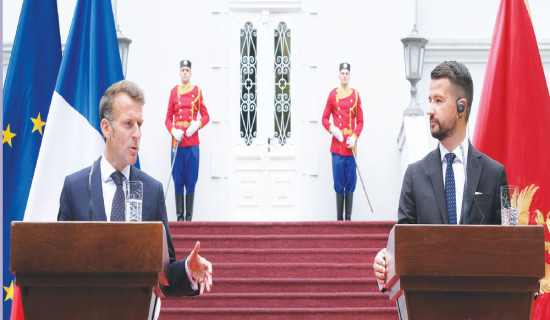 Balkan leaders join EU summit