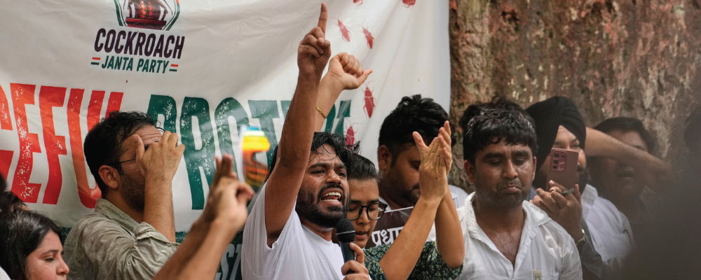 Cockroach Janta holds protest in New Delhi