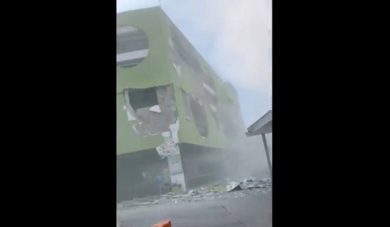 A 7.8 magnitude earthquake rocks the southern Philippines, causing some damage and 1-meter tsunami