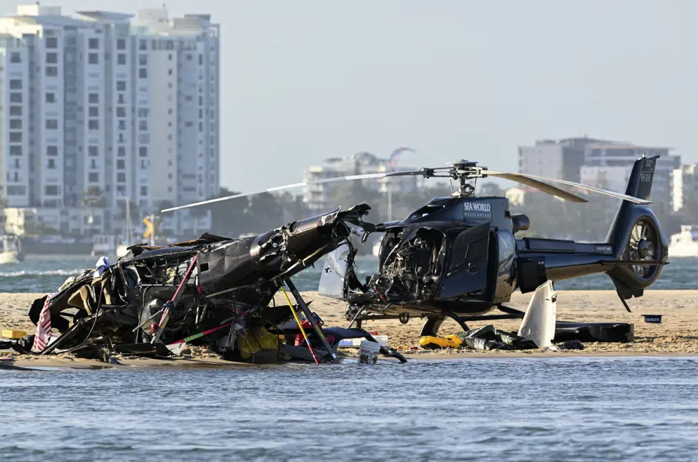 Helicopters collide over Australian beach, 4 people dead