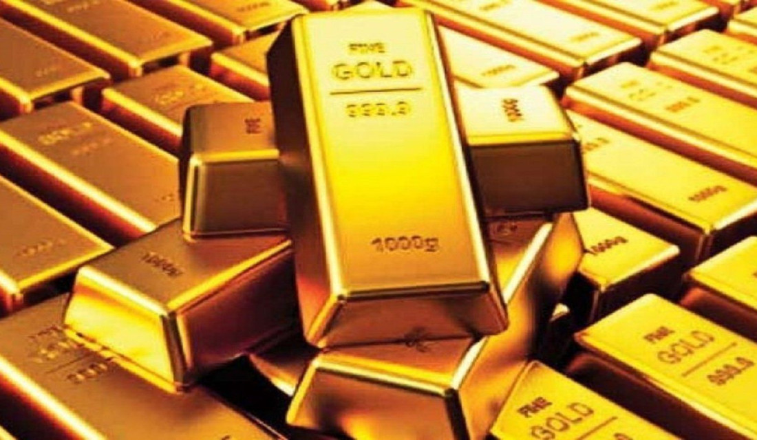 Gold price falls by Rs 2,000 per tola