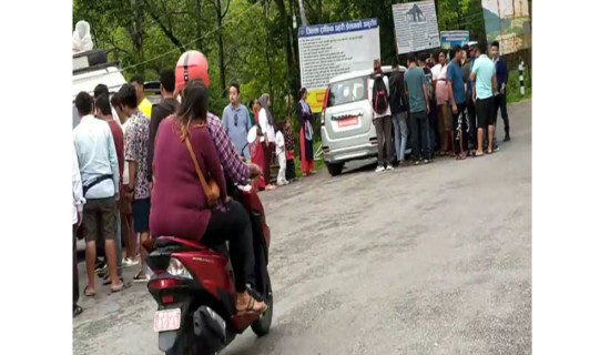 Mechi Highway transport operators in agitation over fare reduction