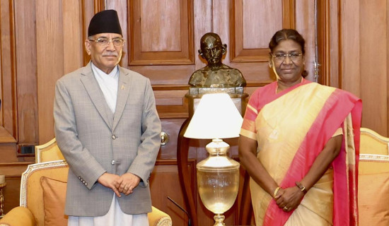 Prime Minister Prachanda pays courtesy call on President of India