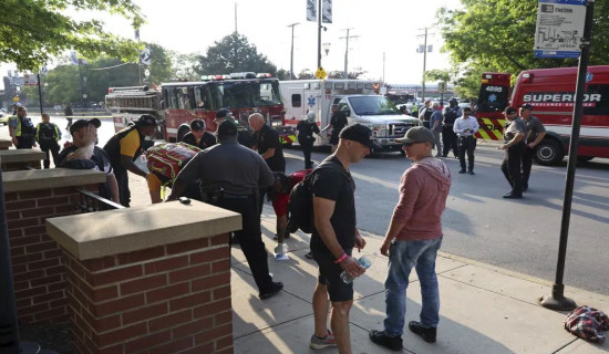 4 pedestrians injured in apparent hit-and-run collision outside Chicago White Sox stadium