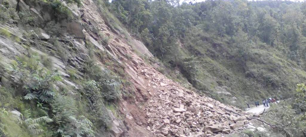 Landslide blocks Mahakali highway in Darchula