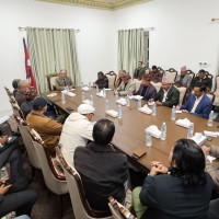 PM calls meeting to gather info on country's economic situation