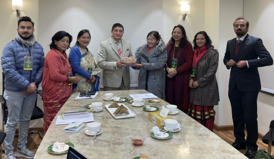 Pakistani Ambassador Hashmi and Nepali women entrepreneurs hold interaction