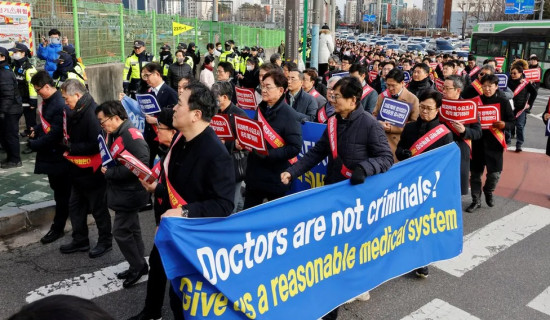 South Korean doctors face arrest if they do not end strike