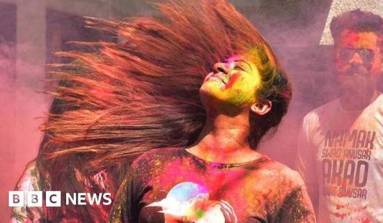 Indians celebrate festival of colours Holi