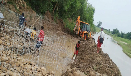 40 % construction work of embankment completes in Rapti river