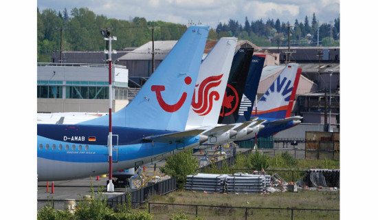 Boeing posts a $355 million loss