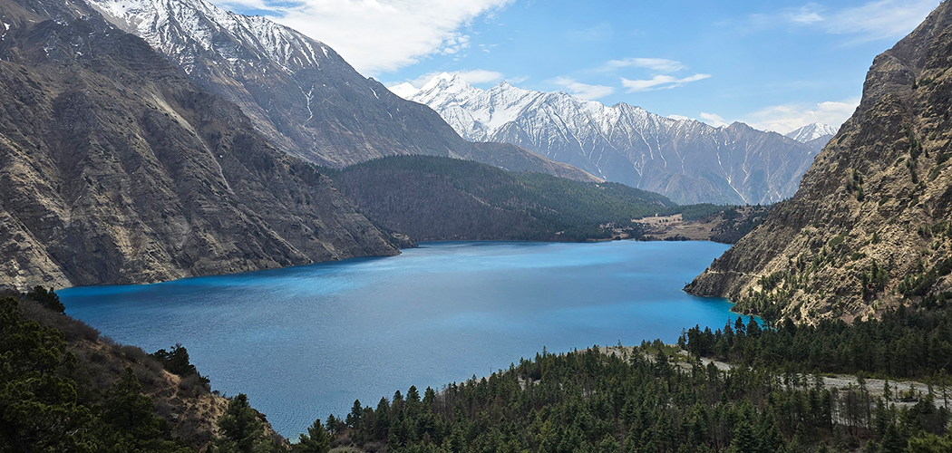 Magistic scene of Shey-Phoksundo Lake