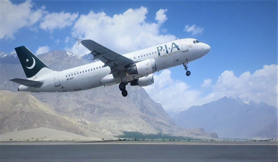 Pakistan orders masks on domestic flights as COVID numbers rise