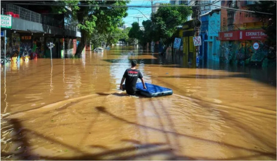 Brazil floods drive thousands from their homes
