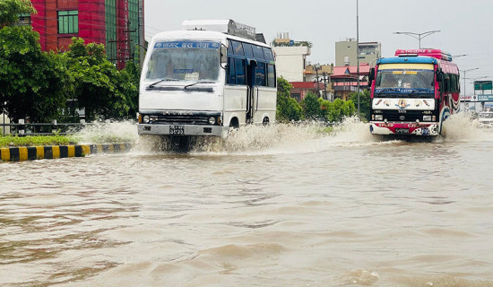 Butwal roads inundated due to incessant rain (Photo feature)
