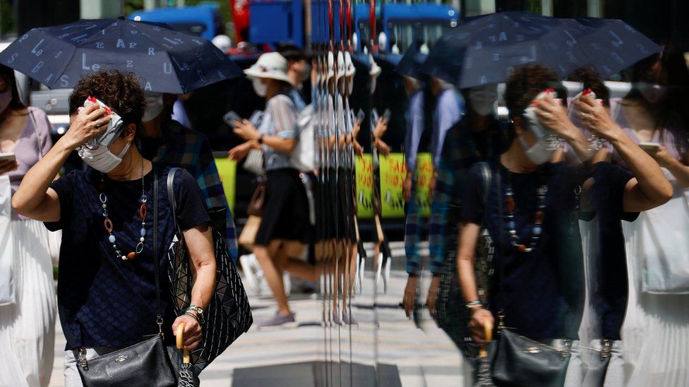 Japan: Tokyo swelters amid worst June heatwave since 1875