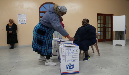 South Africans vote in most competitive election since end of apartheid
