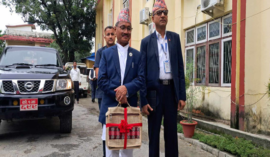 No need to travel abroad to take selfies on good roads, attractive bridges: Oli