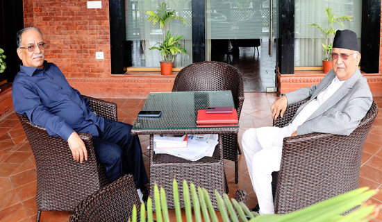 PM Prachanda and UML Chair Oli meet