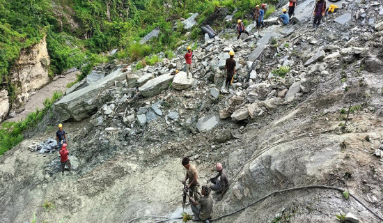 Beni-Jomsom road: 'Rick Anchoring' to prevent landslide in Baisari cliff