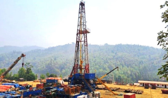 Petroleum drilling faces snag as machine snaps against hard rock