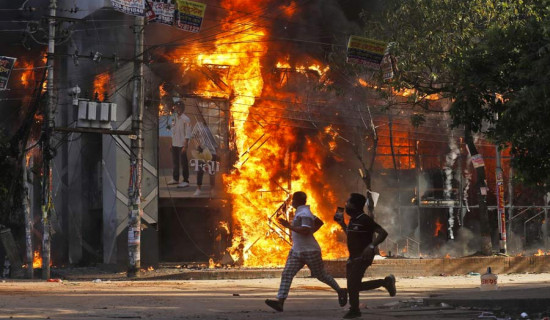 Bangladesh govt orders complete internet shutdown as protesters plan 'Long March to Dhaka'