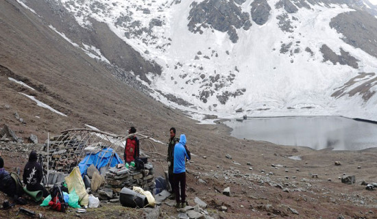 Beautiful Paheli Baraha Lake lacks access