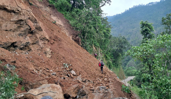 Beautiful Paheli Baraha Lake lacks access