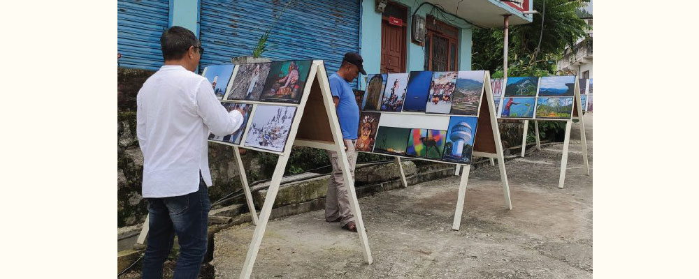 Photo exhibition held in Thaha Municipality