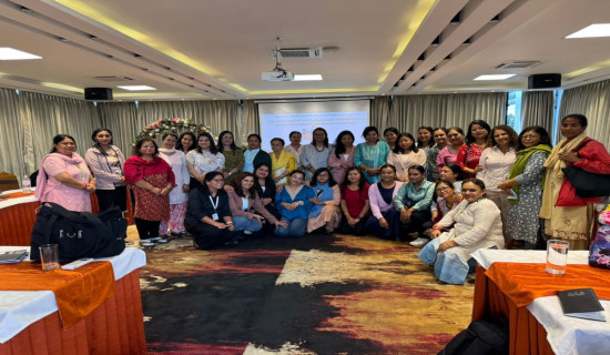 Women journalists urged to explore issues thru lens of intersectionality