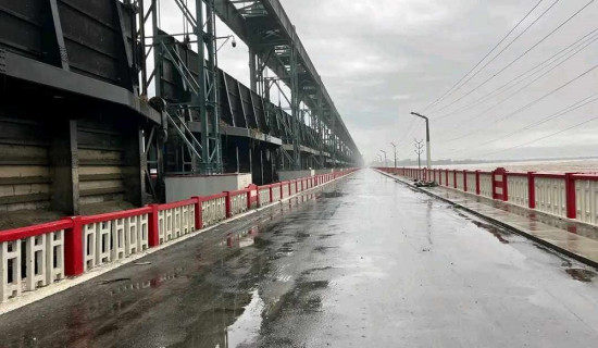 Restriction to commute along Koshi Barrage bridge