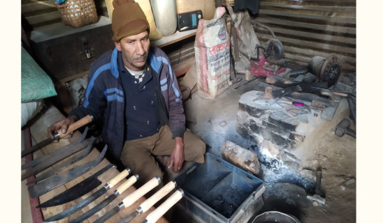 Blacksmithing business eases livelihood