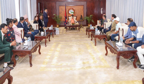 PM Oli sees need of serious discussions on issue of dual citizenship